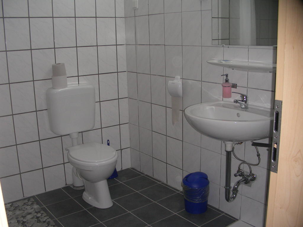 1Azimmervermietung Hannover/Zentrum Екстер'єр фото